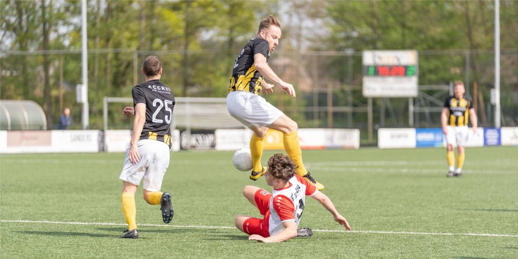 Hard werkend Rood Wit speelt verdiend gelijk tegen De Valk